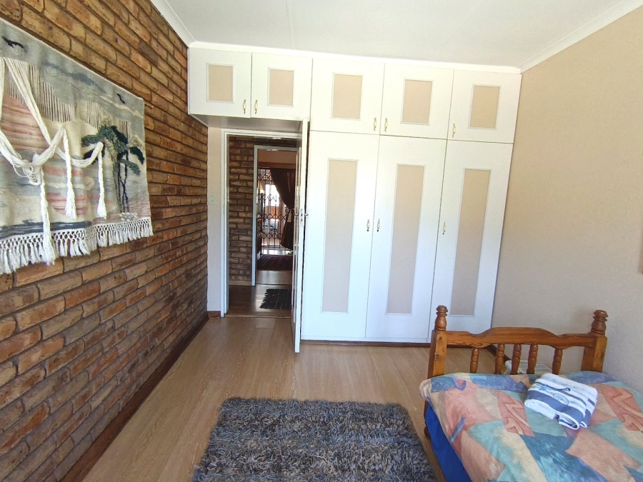 4 Bedroom Property for Sale in Doringkruin North West